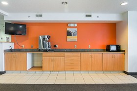 Motel 6 Sycamore