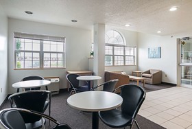 Motel 6 Sycamore