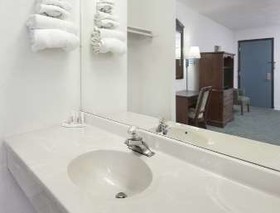 Super 8 by Wyndham Taylorville IL
