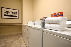 Country Inn & Suites by Radisson, Tinley Park, IL