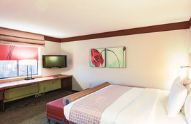 La Quinta Inn & Suites by Wyndham Chicago Tinley Park