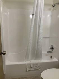 Days Inn by Wyndham Troy IL