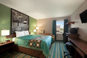 Super 8 by Wyndham Tuscola