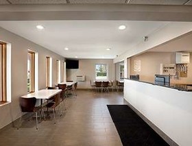 Super 8 by Wyndham Tuscola