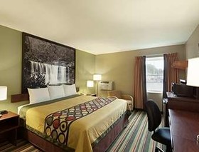 Super 8 by Wyndham Tuscola