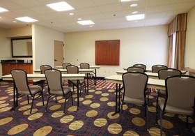 Holiday Inn Express Hotel & Suites Urbana - Champaign (U of I Area)