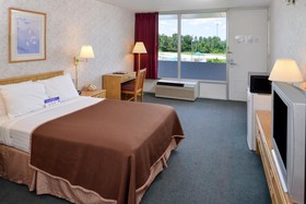 Quality Inn & Suites Vandalia Near I-70 And Hwy 51