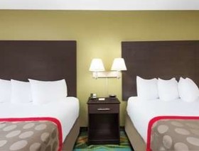 Ramada by Wyndham Vandalia