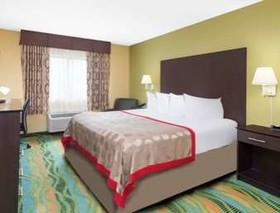 Ramada by Wyndham Vandalia