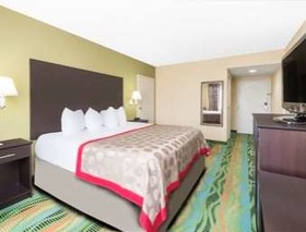 Ramada by Wyndham Vandalia