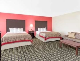 Ramada by Wyndham Vandalia