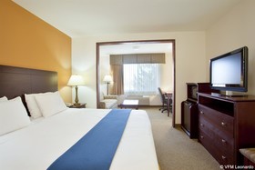 Holiday Inn Express Chicago NW - Vernon Hills