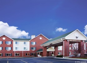 Holiday Inn Express Chicago NW - Vernon Hills