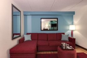 Hotel Indigo Chicago-Vernon Hills
