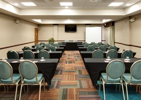 Hotel Indigo Chicago-Vernon Hills