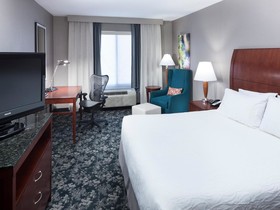 Hilton Garden Inn Naperville/Warrenville