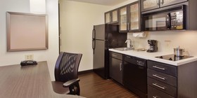 Sonesta Simply Suites Chicago Naperville