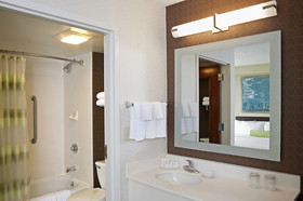 SpringHill Suites by Marriott Warrenville