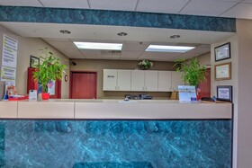 Super 8 by Wyndham Waterloo