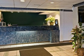 Americas Best Value Inn & Suites-waukegan/gurnee