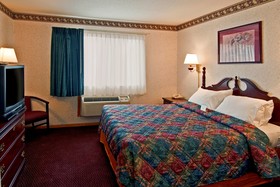 Americas Best Value Inn & Suites-waukegan/gurnee
