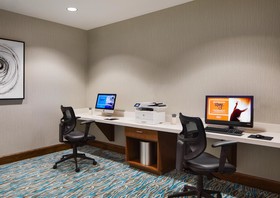 Hampton Inn & Suites Chicago Waukegan