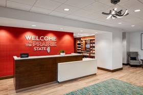 Hampton Inn & Suites Chicago Waukegan