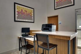 Holiday Inn Express & Suites Chicago North-Waukegan-Gurnee