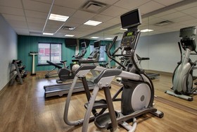 Holiday Inn Express & Suites Chicago North-Waukegan-Gurnee