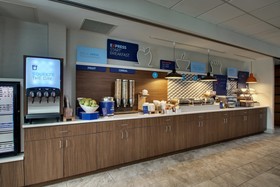 Holiday Inn Express & Suites Chicago North-Waukegan-Gurnee