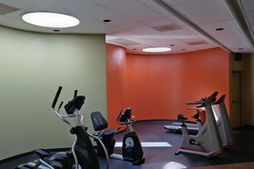 Ramada by Wyndham Waukegan/Great Lakes
