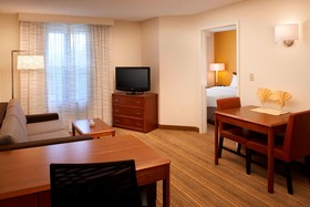 Sonesta ES Suites Chicago Waukegan Gurnee