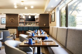 Four Points by Sheraton Chicago Westchester Oak Brook
