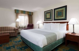 La Quinta Inn by Wyndham Chicago Willowbrook
