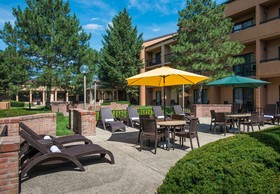 Courtyard Chicago Wood Dale / Itasca