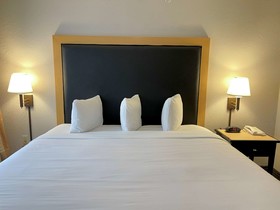 Holiday Inn Express & Suites Zion