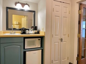 Holiday Inn Express & Suites Zion