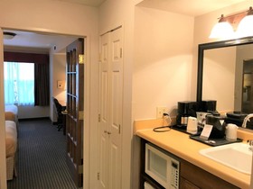 Holiday Inn Express & Suites Zion