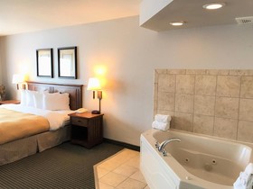 Holiday Inn Express & Suites Zion