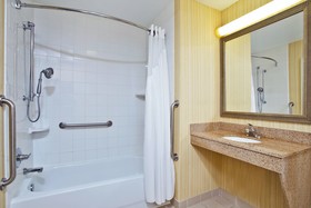 Holiday Inn Express Hotel & Suites Anderson
