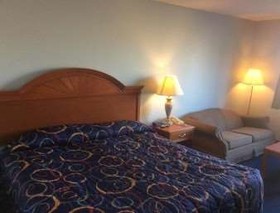 Red Roof Inn Auburn