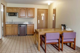 Quality Inn I-74 Betesville