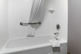 Quality Inn Bedford