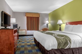 Quality Inn Bedford