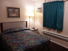 Rosemount Motel