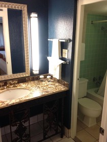 Cascades Inn
