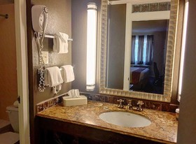 Cascades Inn
