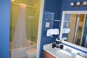 Cascades Inn