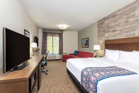 La Quinta Inn & Suites by Wyndham Bloomington