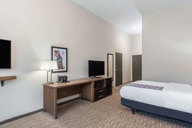 La Quinta Inn & Suites by Wyndham Bloomington